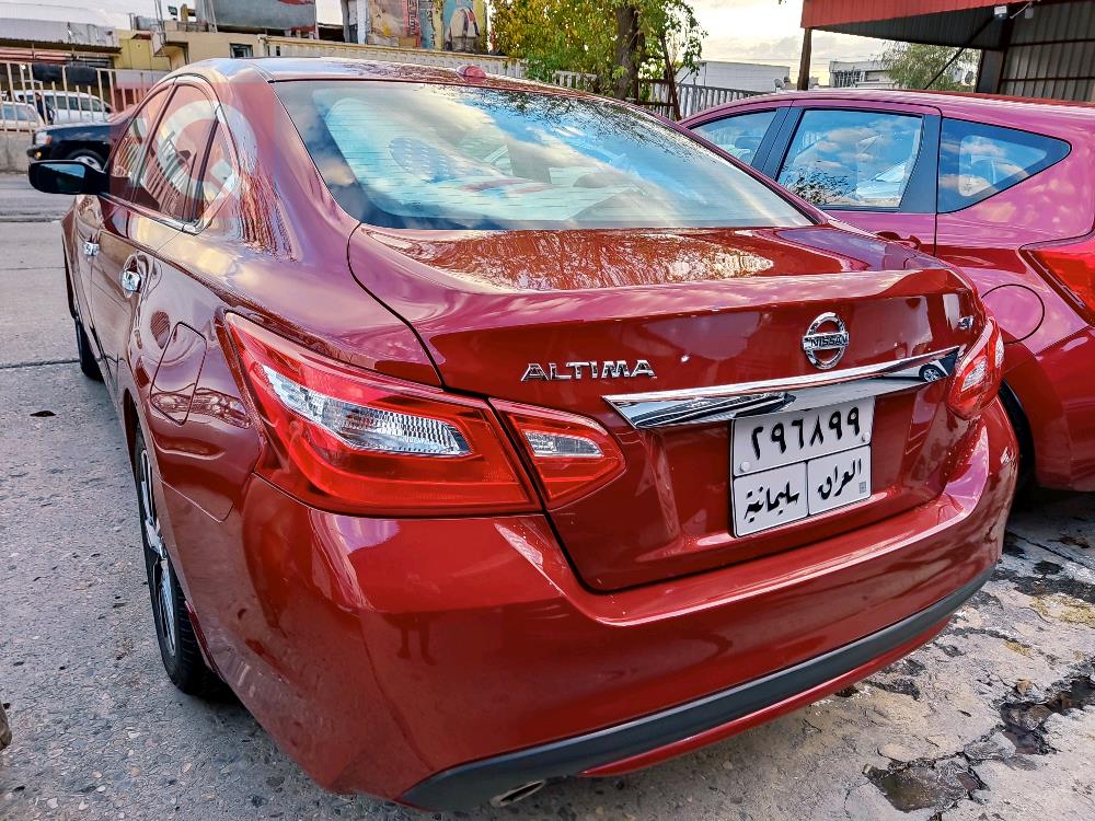 Nissan Altima